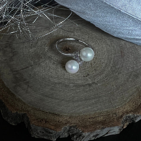 Silberner Ring mit Strass frontansicht