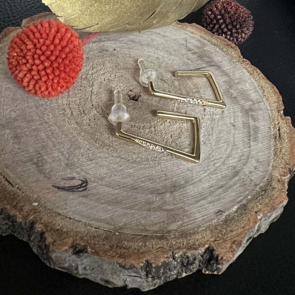 Damen ohrstecker gold frontansicht