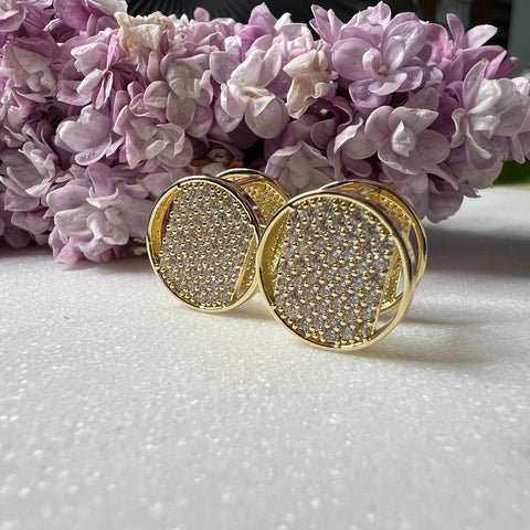 Runde Strass-Ohrringe in Gold – Vollflächiger Glanz für deinen Look