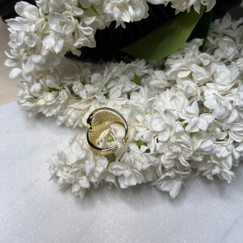 Strass Ring in Gold – Funkelnde Raffinesse in elegantem Design