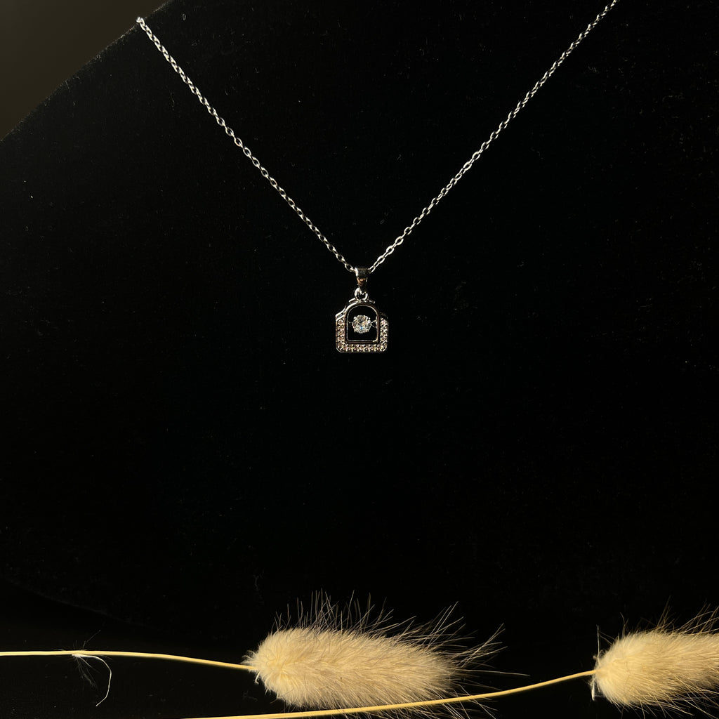Kette mit Strass frontansicht