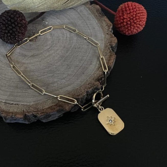 Goldene Armkette Damen frontansicht
