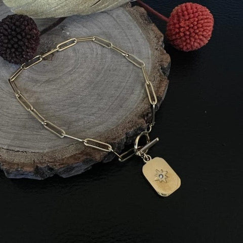 Goldene Armkette Damen frontansicht