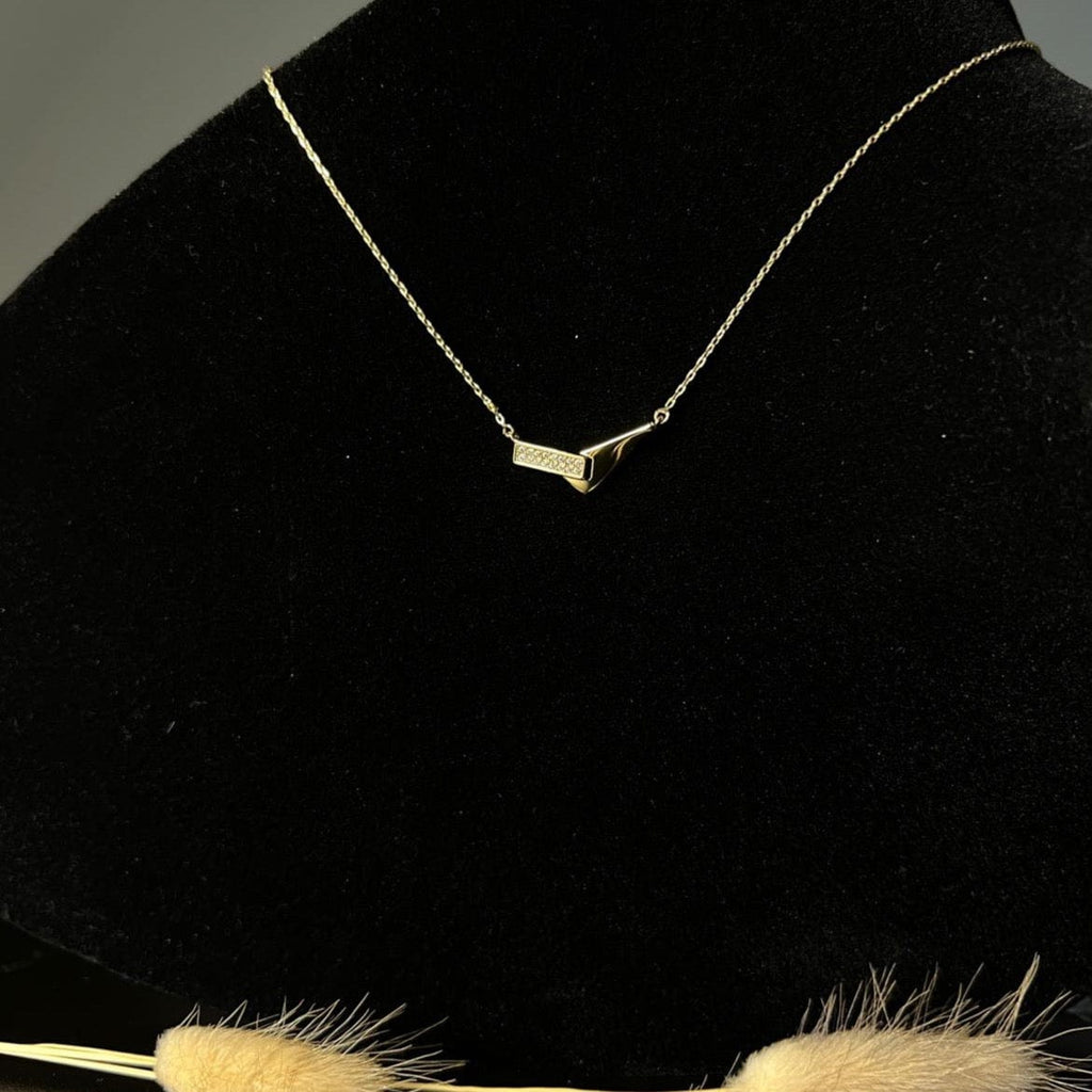 Kette Strass mit gold, frontansicht.