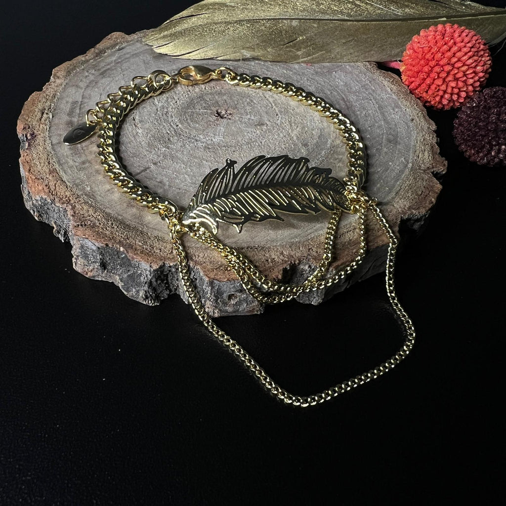Goldene Armkette Damen frontansicht