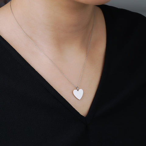 Herz Kette am hals